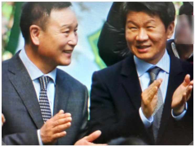 감독의 <b>출마</b> 선언에 이은 <b>정몽규</b> 대한축구협회장의 <b>4선</b> 행보... 