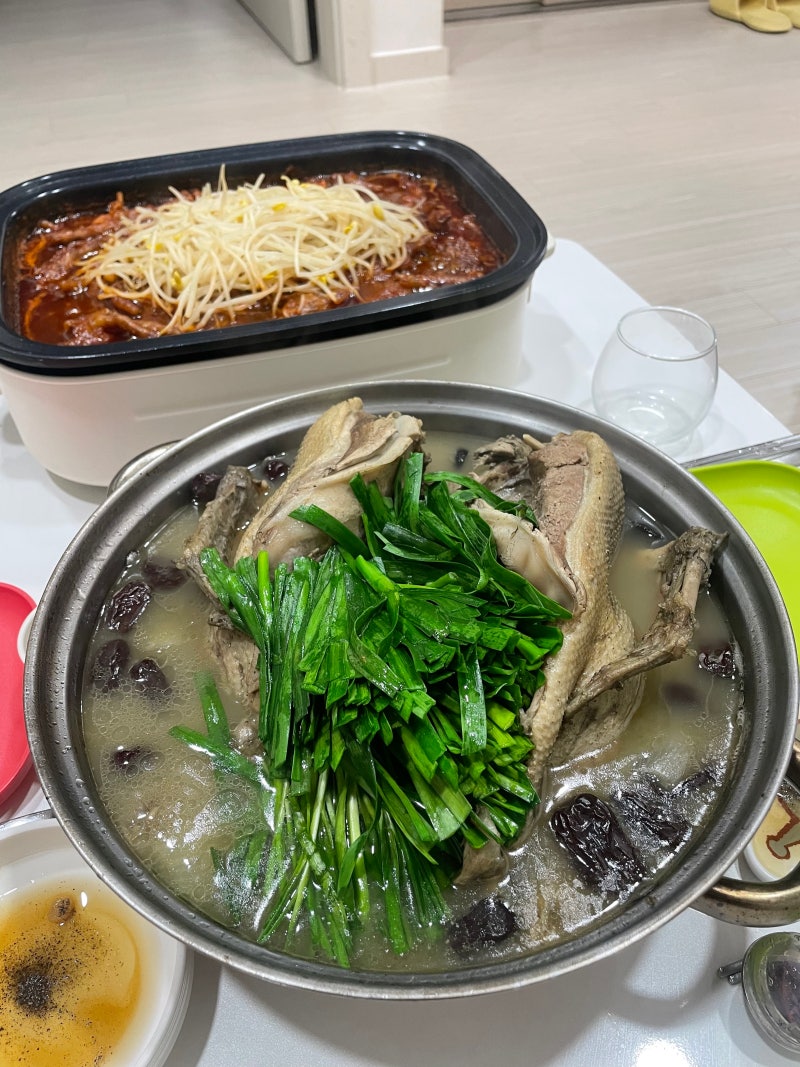 집에서 만드는 보양식 부추 능이 오리백숙 레시피
