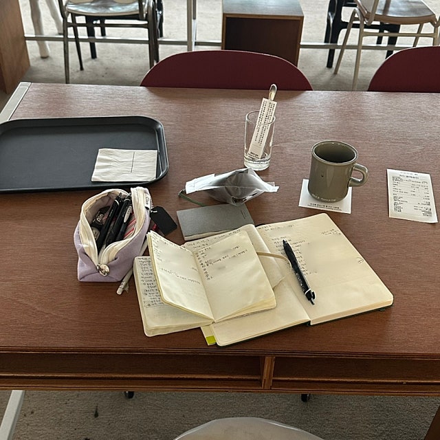 빵과 첫눈과 커피와 일상