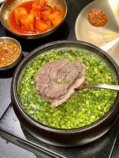  군산 시청 주변 군산조촌동맛집 돌석기곰탕에서 미나리곰탕 먹은 후기
