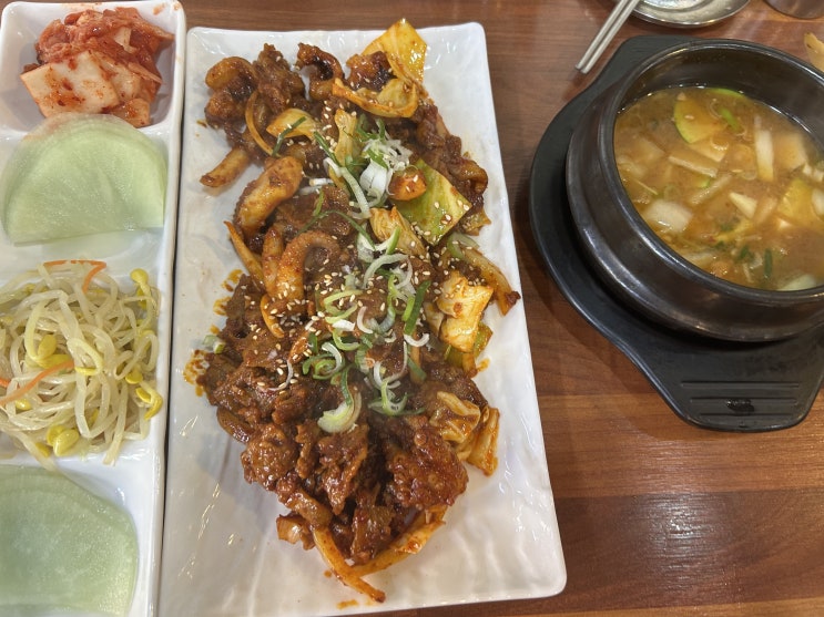  안암오거리 고대생들이 즐겨찾는 불맛나는 제육맛집<우승식당 직화제육볶음>(쭈육볶음, 된장찌개)