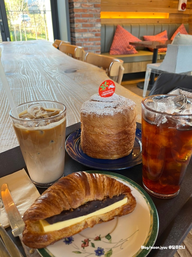 의왕 백운호수 카페 위빌리지 학의동 베이커리 브런치 맛집