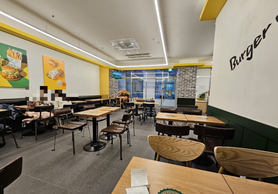 버거운버거 국민대점 사진 2