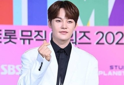 <b>박서진</b>, <b>군면제 논란</b>에 드디어 입 열다!