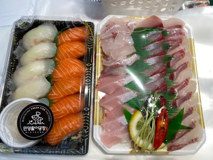  자갈치 깡통시장먹거리 민영활어공장 부평시장점 대방어 먹어보기