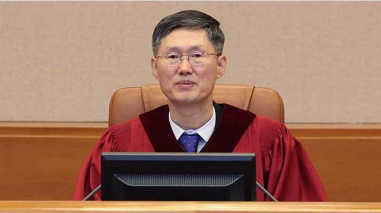 <b>문형배</b> 헌재소장 <b>권한대행</b> “국가 맞나”…이진숙-국회 동시 질타