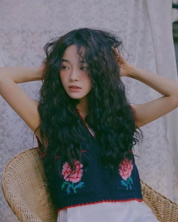  완벽한 히피펌으로 연말 주인공이 되고 싶으시다면, 문정동 미용실로!