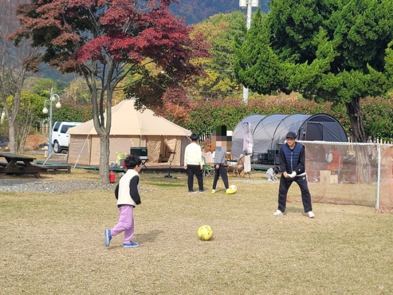 경남 고성잔디캠핑장/ 너른 잔디밭에서 맘껏 뛰놀기 놀거리 많은 키즈캠핑장 가족캠핑장