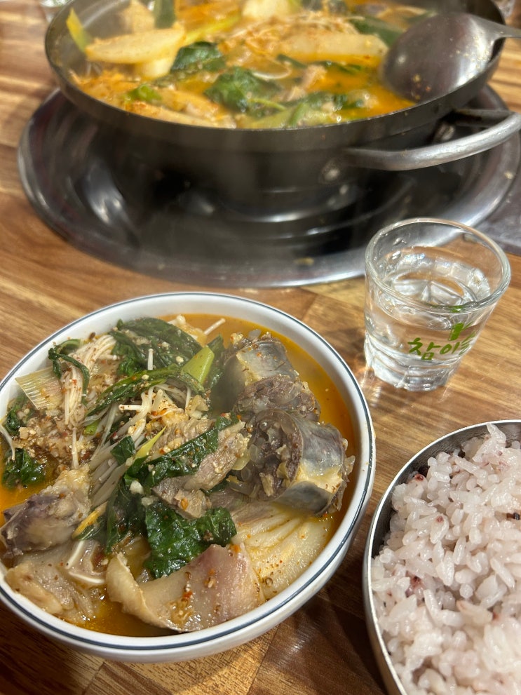  겨울철 퇴근길에 안암동에서 즐기는 따끈한 전골에 반주 한잔 <병천순대>(전골 大)