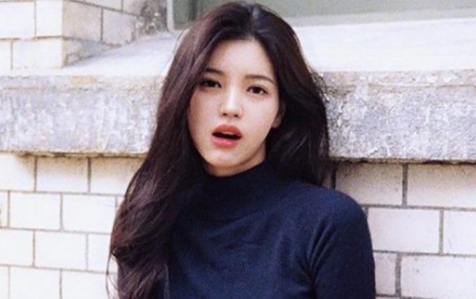 이유정, 유병재와 핫한 열애 인정! 키스로 화답한 그녀의 근황 프로필 나이 키 가족 학력 MBTI ....