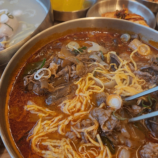  전주신시가지칼국수 [7곡제면소 전주신시가지점] 칼국수 곰탕이 맛있는 신시가지 점심 맛집 추천