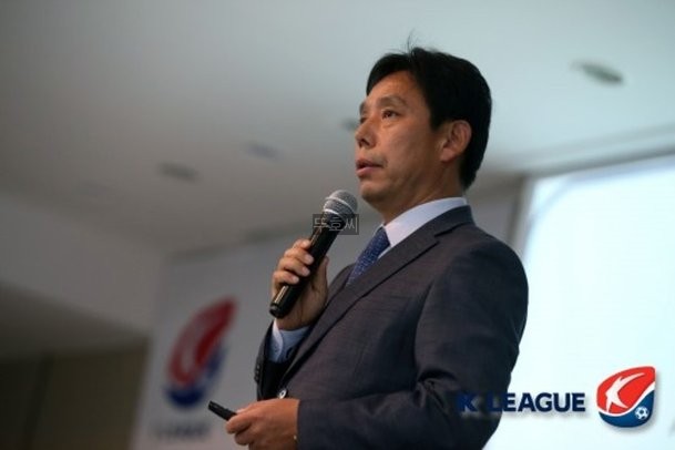 <b>신문선</b> 대한<b>축구협회장 선거</b> 출마 선언 허정무 <b>정몽규</b> 삼파전... 