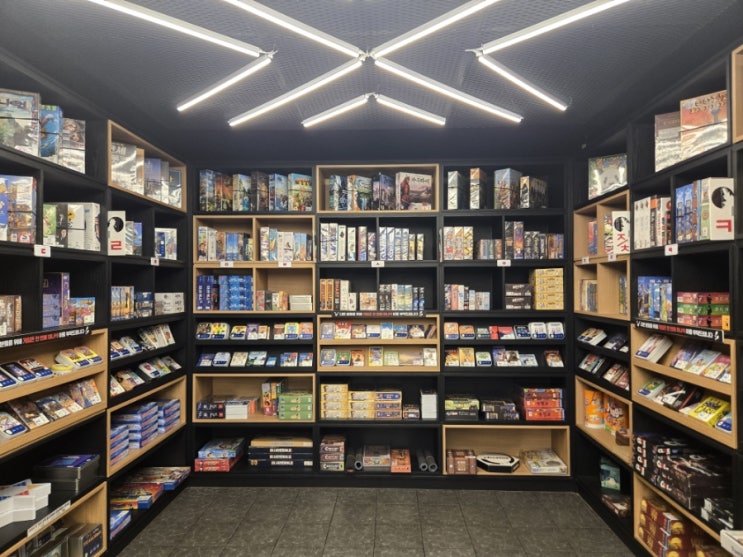  강남 보드게임카페 비교 추천 (레드버튼 강남점, 홈즈앤루팡, 다이스타운)