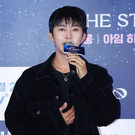  임영웅, '아임 히어로 더 스타디움' 케이블 VOD 영화 부문 시청 1위 독주
