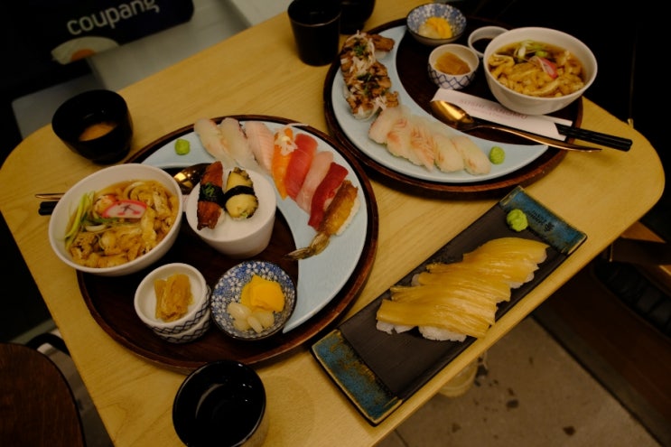  종합운동장역 근처 잠실 도시락배달로 유명한 맛집 상무초밥에서 저녁 먹고 한강 산책했어요