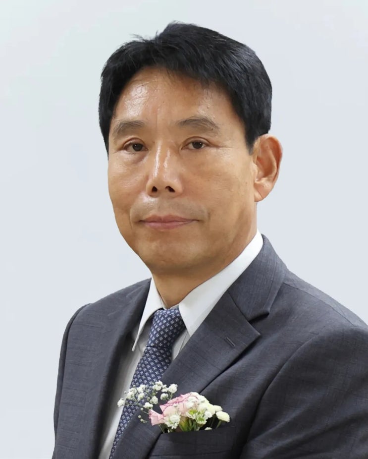<b>신문선</b> 축구협회장 선거 출마,<b>정몽규</b>,<b>허정무</b> 와 3파전