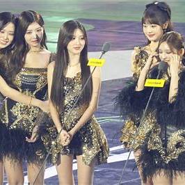  아이브, '2024 멜론뮤직어워드' 3관왕! 팬들과 함께 이룬 감동의 순간