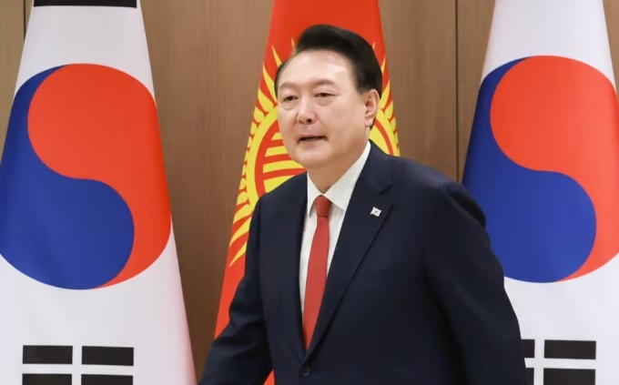  2024년 12월 4일 현재 1시 23분 기준, 계엄령 관련 내용 타임라인 정보