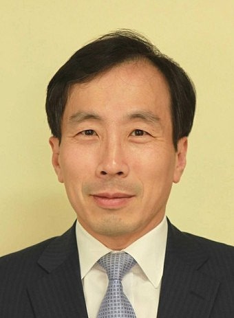 <b>류혁</b>프로필 <b>류혁</b> 법무부 <b>감찰관 계엄</b> 반발 사의 윤석열 대통령... 