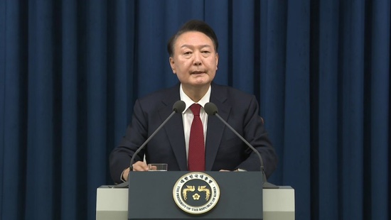  2024년에 비상계엄과 해제까지 실화야?? 쩝.. 서울의봄이세요?