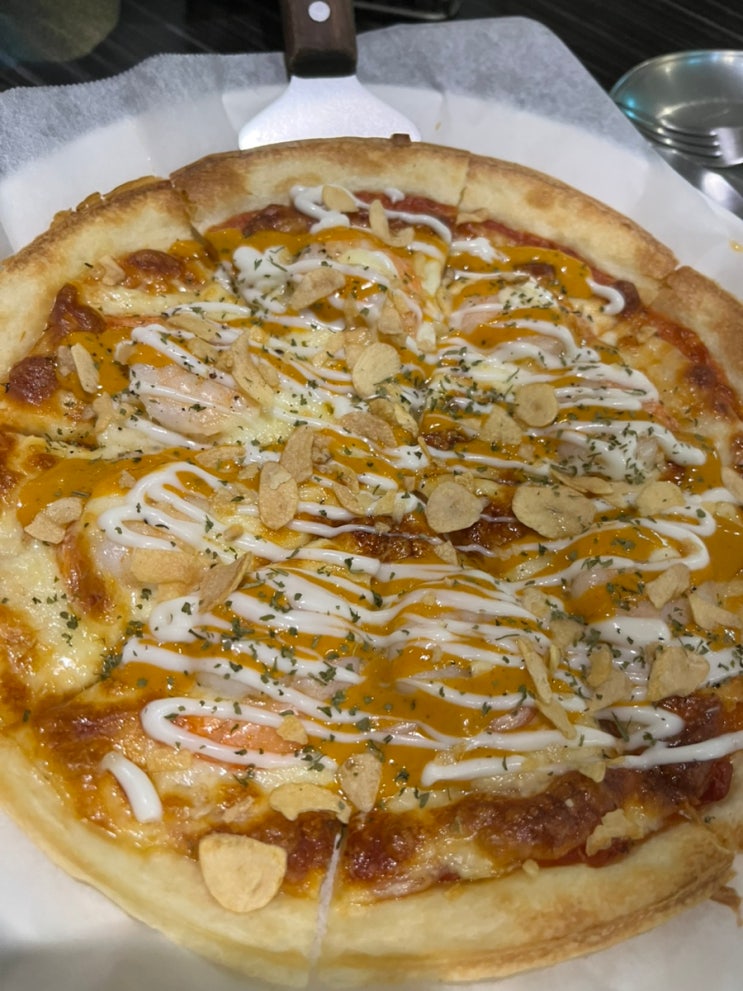  궁동 맛집 양식 힙한 분위기에서 즐기는 푸짐한 양식 한 상! 씨멘트 충남대점 리뷰