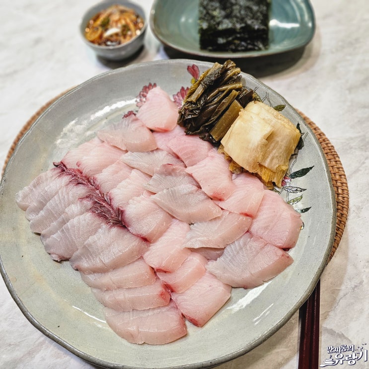  2월 제철회 제철 해산물 삼치회 집에서 선어회 삼치회 먹는법