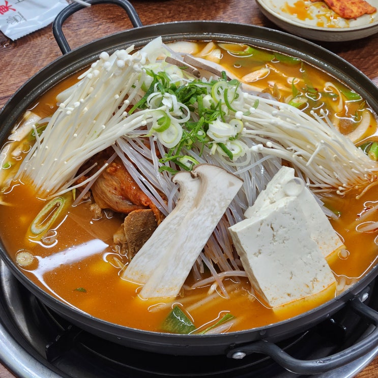 마산 오동동 24시간 영업 뼈누리 감자탕 해장국 마산 오동동 24시간 영업 뼈누리 감자탕 해장국
