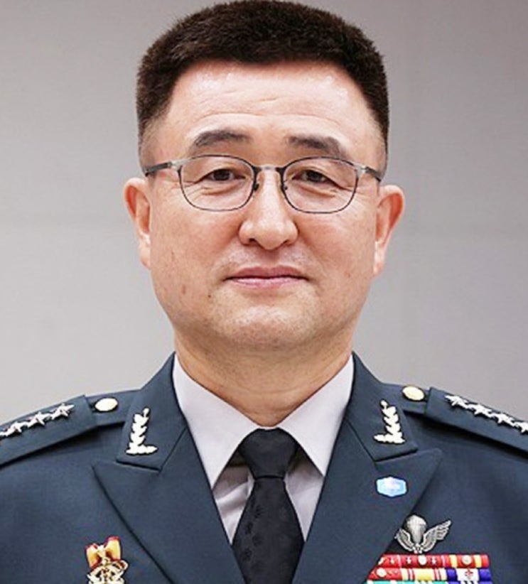 <b>박안수</b> 비상계엄사령관 <b>육군 참모총장</b> 대장 누구 프로필 고향... 