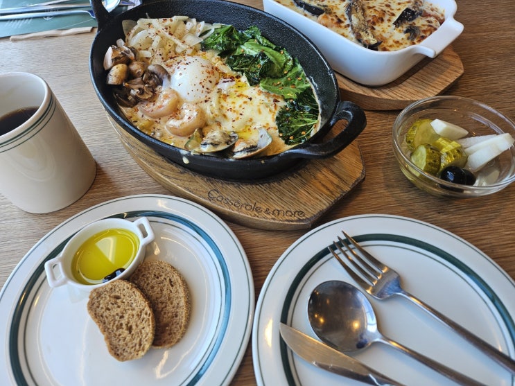 대구 죽전동스테이크 맛집으로 유명한 캐서롤앤모어죽전점 크리스마스 분위기 즐기기 좋은 레스토랑이네요 대구 죽전동스테이크 맛집으로 유명한 캐서롤앤모어죽전점 크리스마스 분위기 즐기기 좋은 레스토랑이네요
