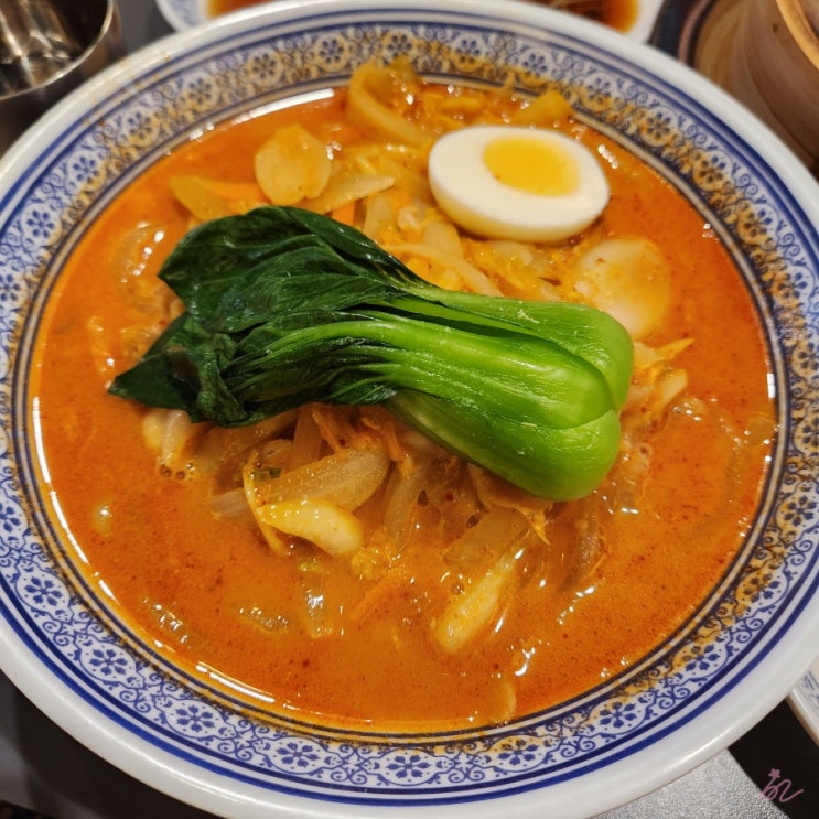  내돈내산 [명동] 큐큐면관 - 탄탄면이 맛있는 음식점