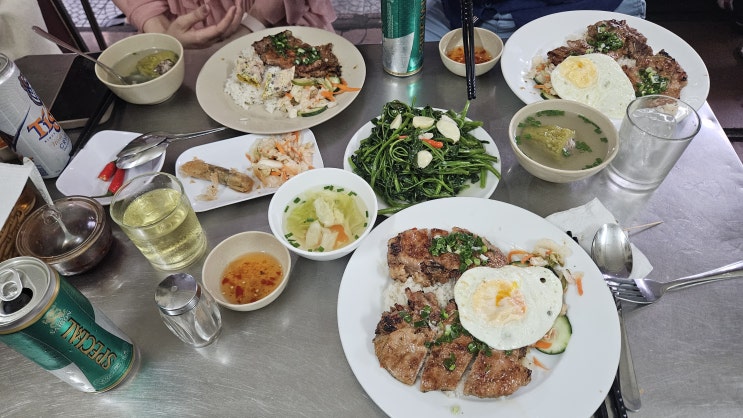 베트남 다낭 한시장근처 현지인 맛집 껌땀바랑 바베큐갈비 베트남 다낭 한시장근처 현지인 맛집 껌땀바랑 바베큐갈비