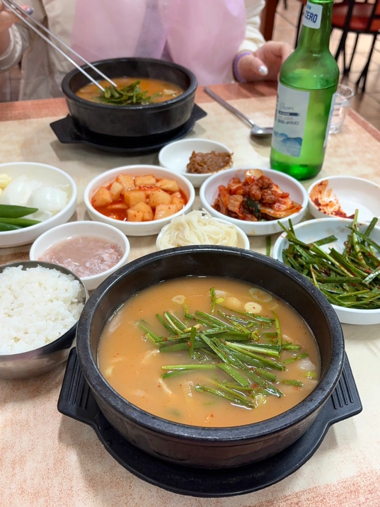 범일동 조방돼지국밥 부산 범내골 밥집 섞어국밥 맛집 추천