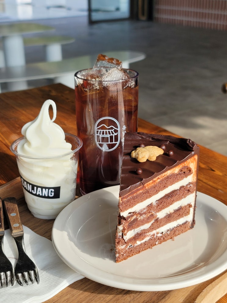 목포 유달산카페 유달산장 대형디저트 맛집