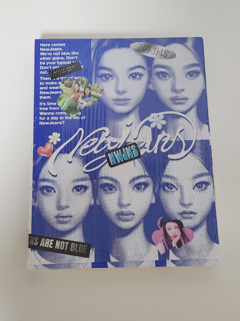 NewJeans 1stアルバム Bluebook 団体バージョン開封レビュー