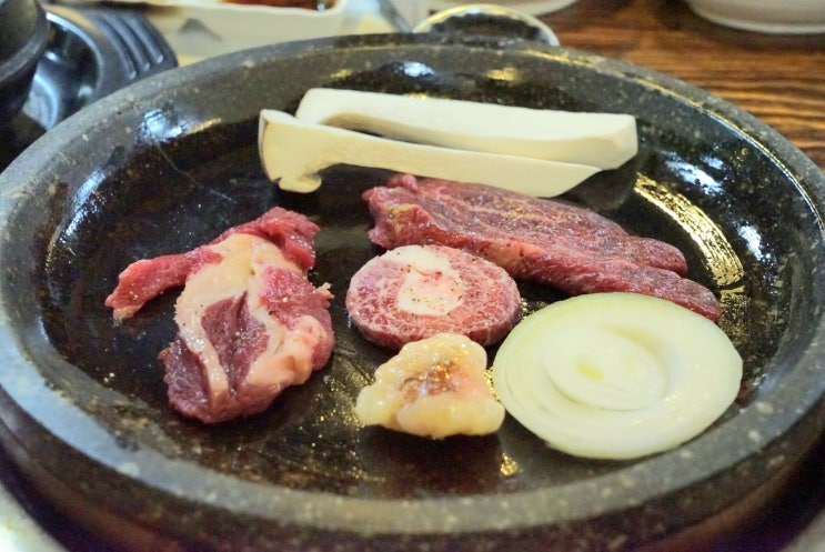  제주시말고기 요리를 코스로 즐기는 영주말가든