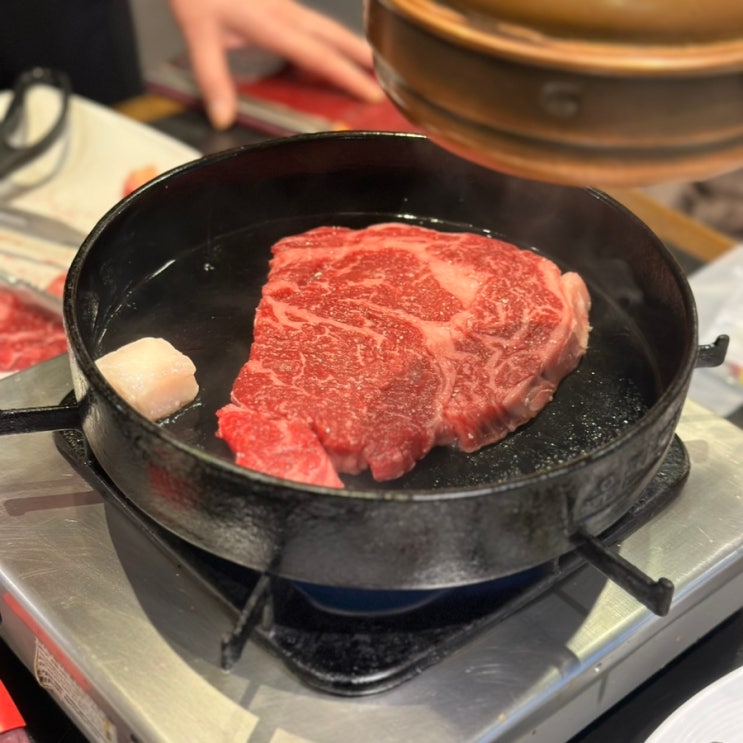  친구의 소고기 맛집 인천 송도 동춘동 소고기 구이 우판등심 인천점 한우 생등심 우판 한우 된장죽 리뷰.