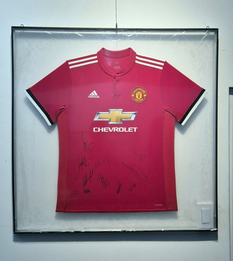  Manchester United FC 맨체스터 유나이티드 선수단 싸인유니폼 액자