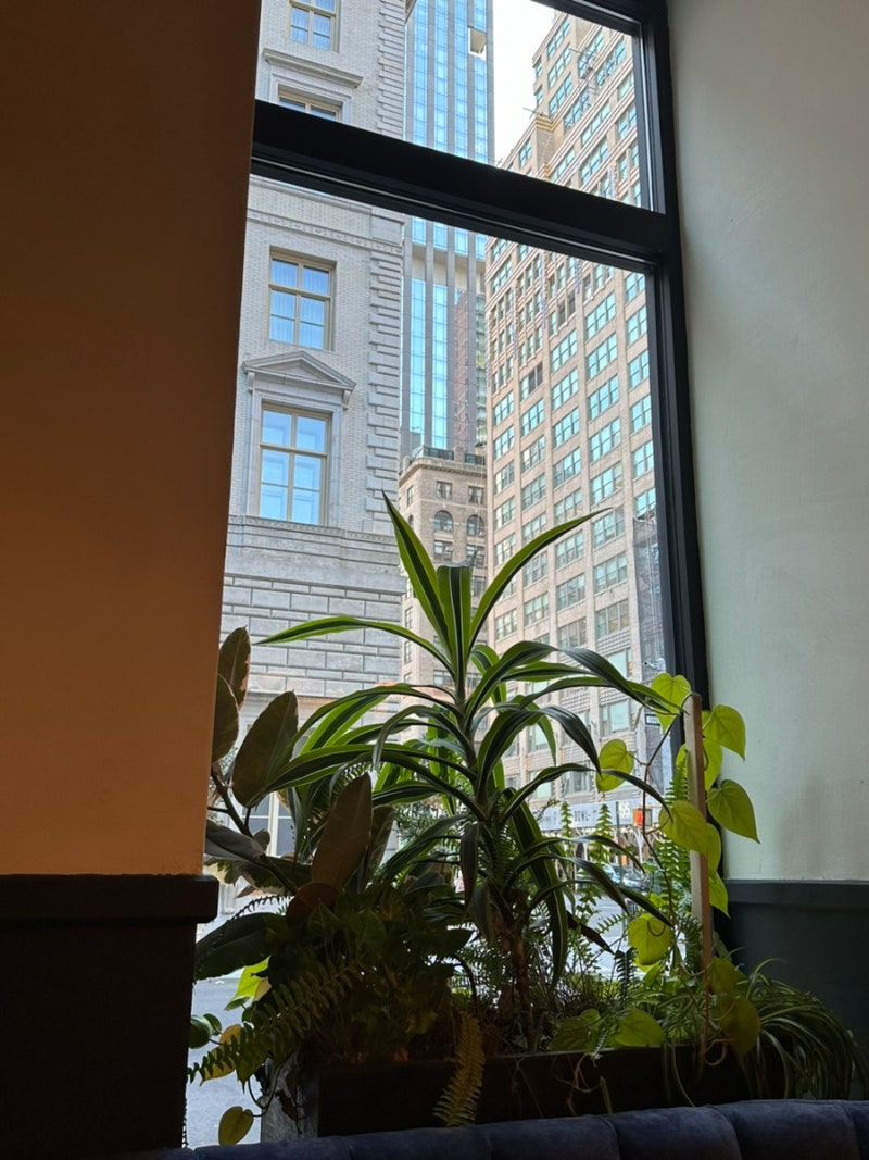 무한도전 나온 카페갔다가 앳홈트립 라운지 들려서 메트로폴리탄미술관까지~ 봄날의 뉴욕 여행 1일차(오전) + 뉴욕 여행 꿀팁  24.04.23 🗽 : 네이버 블로그