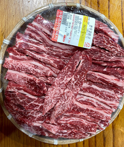  군산소고기 정육식당 누렁소까망돼지에서 갈비살 냠냠 먹고 옴