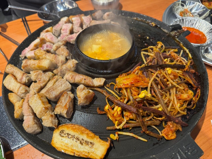  다산삼겹살 맛집 효자동솥뚜껑&보리밥 남양주다산점