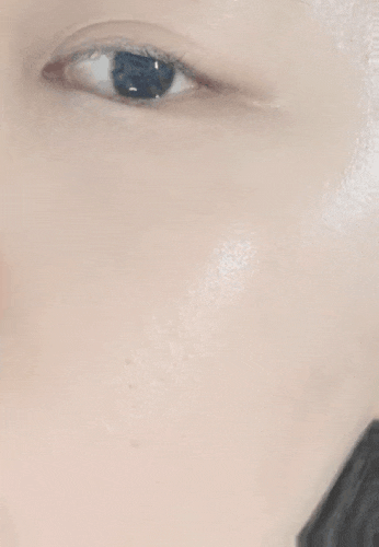  [디어글램] 피부 당김 없는 앰플 가득 광채 물광쿠션 (feat. 글로우앰플 래디언스 쿠션 23호 베이지)