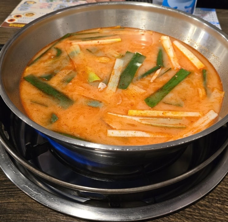  닭볶음탕 닭한마리 차이 신촌 맛집 블루리본 - 유닭스토리 닭한마리 신촌점