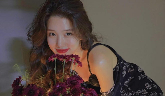 양지원, 블랙 란제리룩 선보여...‘몽환적인 실루엣’ (사진)