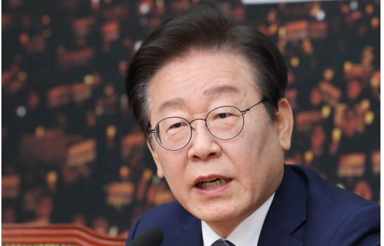 [속보]이재명 내<b>외신 기자</b>회견 “국민의힘, 국헌문란... 