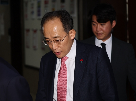 [속보] 추경호 <b>국민의힘 원내대표</b>, <b>사퇴</b> 의사 표명