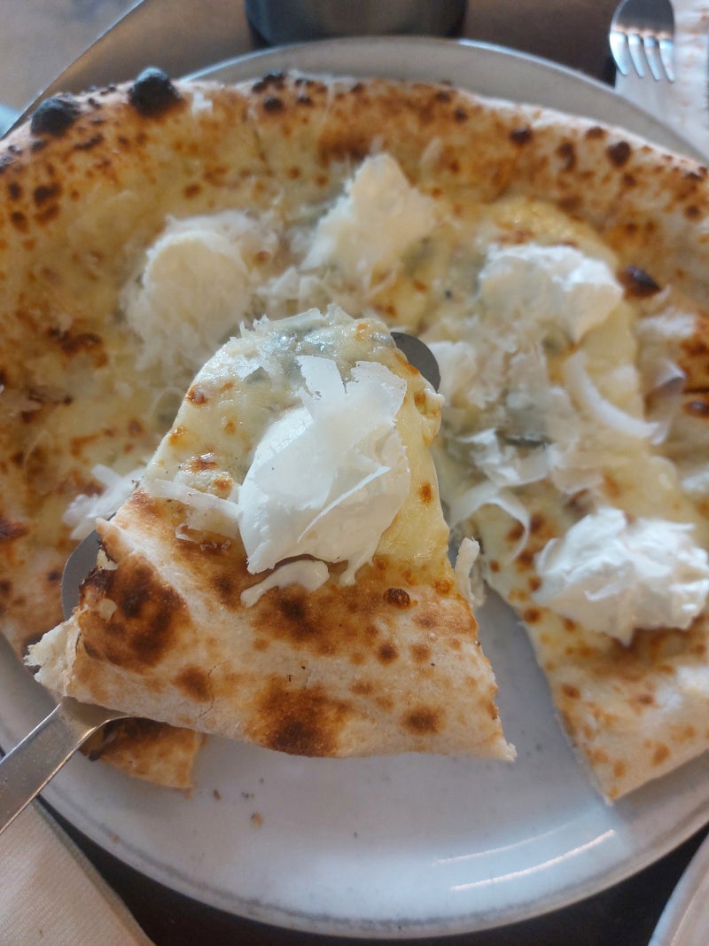 마르게리타 피자 유래를 알고 먹으니 더 맛나요!