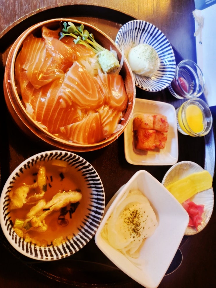  지붕덮밥 인천맛집 인하대학교 연어장덮밥