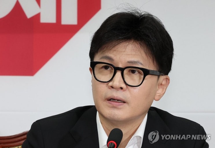 한동훈, '탄핵 찬성'으로 급선회…친윤 반발에 '반대' 당론 유지 한동훈, '탄핵 찬성'으로 급선회…친윤 반발에 '반대' 당론 유지