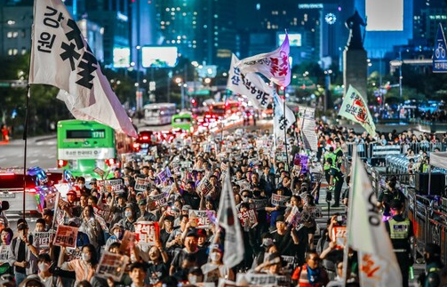  [탄핵이란 무엇일까?/대통령 윤석열 탄핵/정치적, 법적, 사회적 과정 분석/사회적혼란]