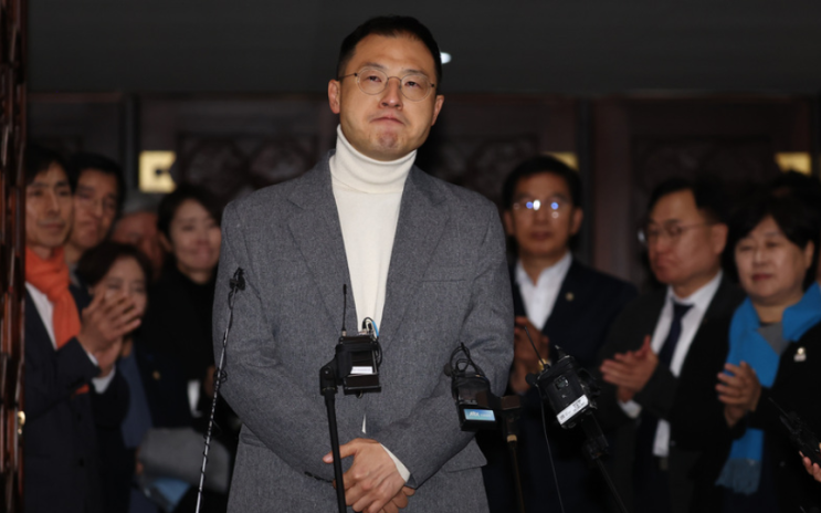 국힘 <b>김상욱 의원</b>의 <b>탄핵 표결</b> 참여와 입장 발표